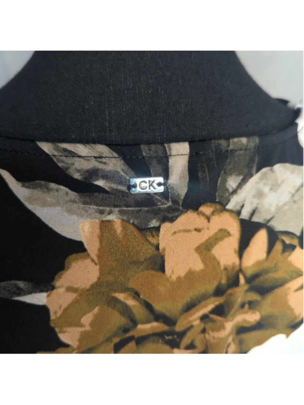 Calvin Klein Floral V-Neck Sleeveless Top M Y2K Style Drape Fit - Picture 5 of 14